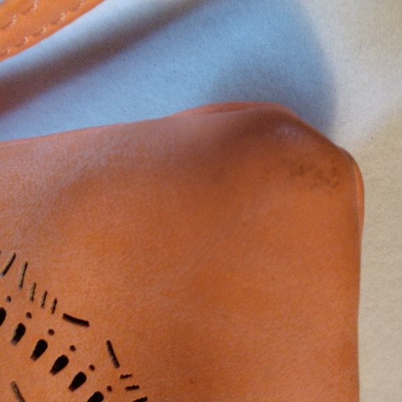 Cute VEGAN "Leather" Cross Body/Wristlet Minibag - Picture 6 of 9